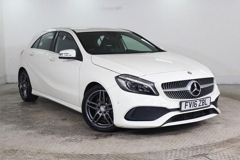 Used Mercedes A180 AMG line 122 HP (89 kW) 2016 White Hatchback