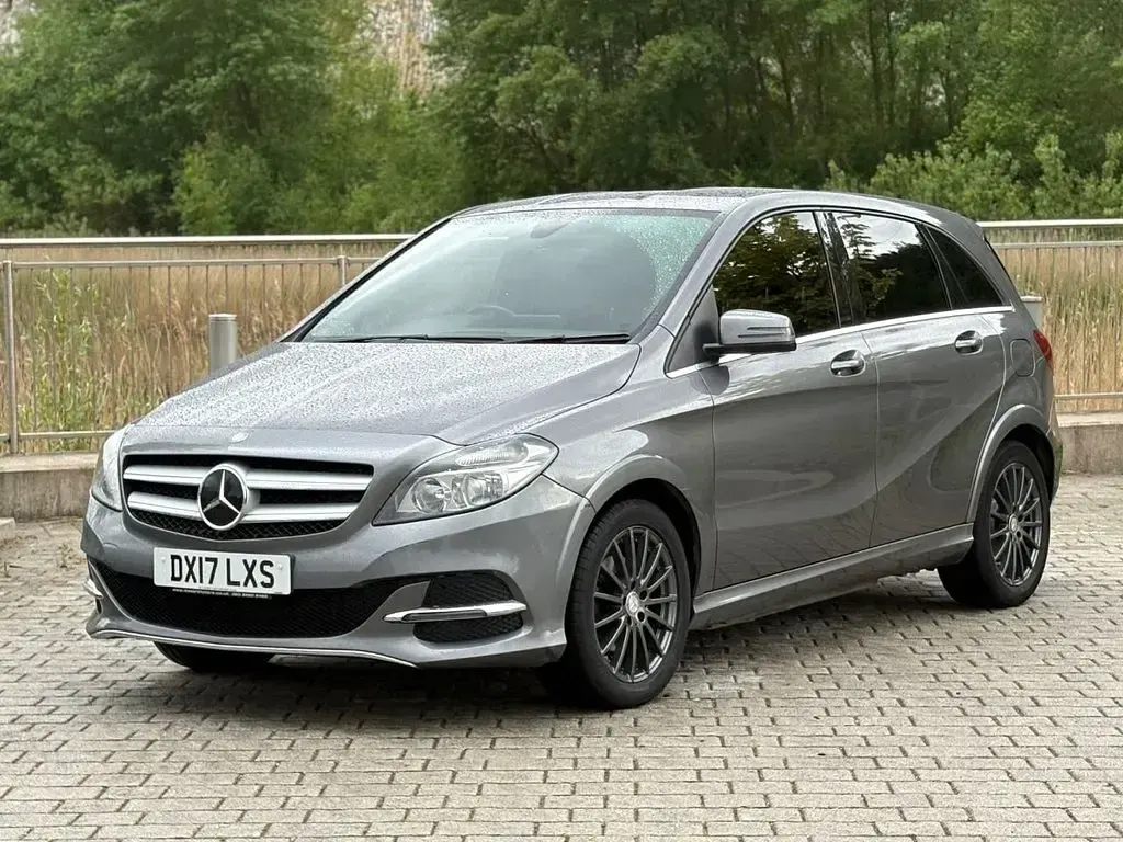 Used Mercedes B250e 131 kW (179 HP) 2017 Grey Hatchback