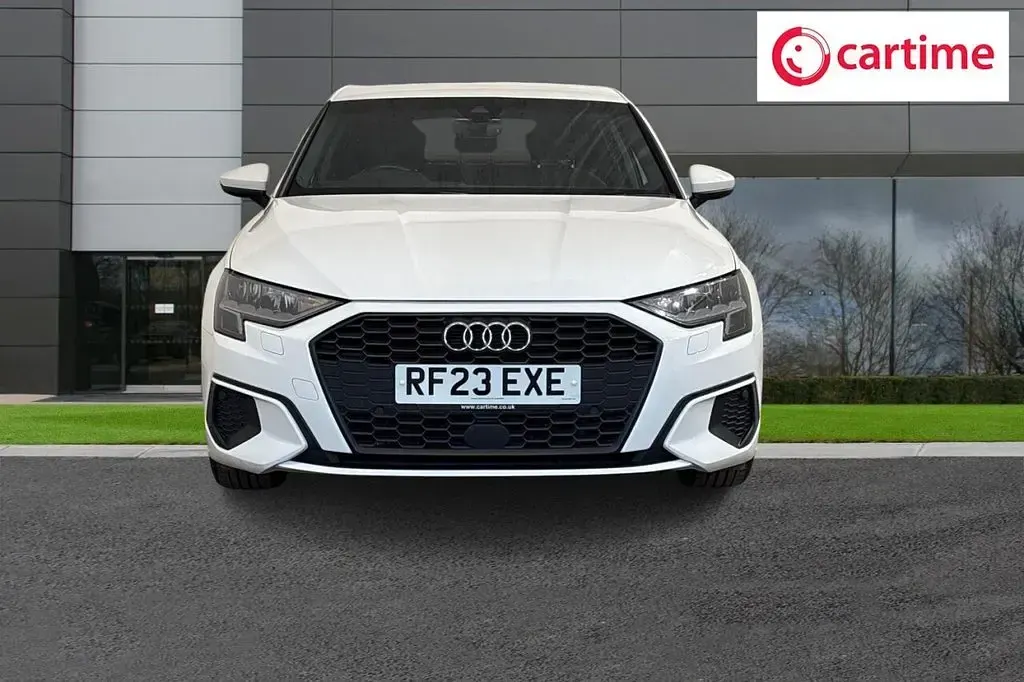 Used Audi A3 Sportback Design 110 HP (80 kW) 2023 White Hatchback