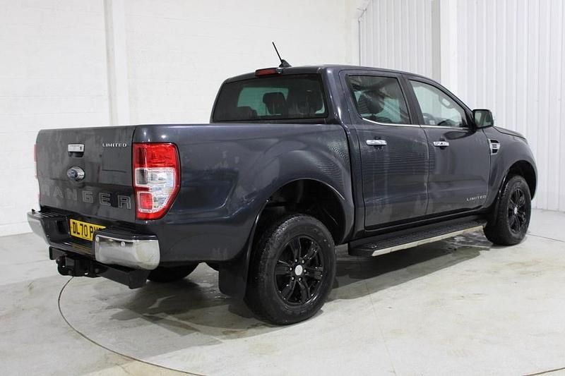 Begagnad Ford Ranger Limited 2020 Grå Pickup