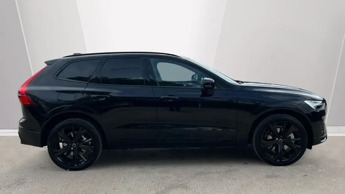 Used Volvo XC60 Plus 345 HP (253 kW) 2026 Onyx black SUV