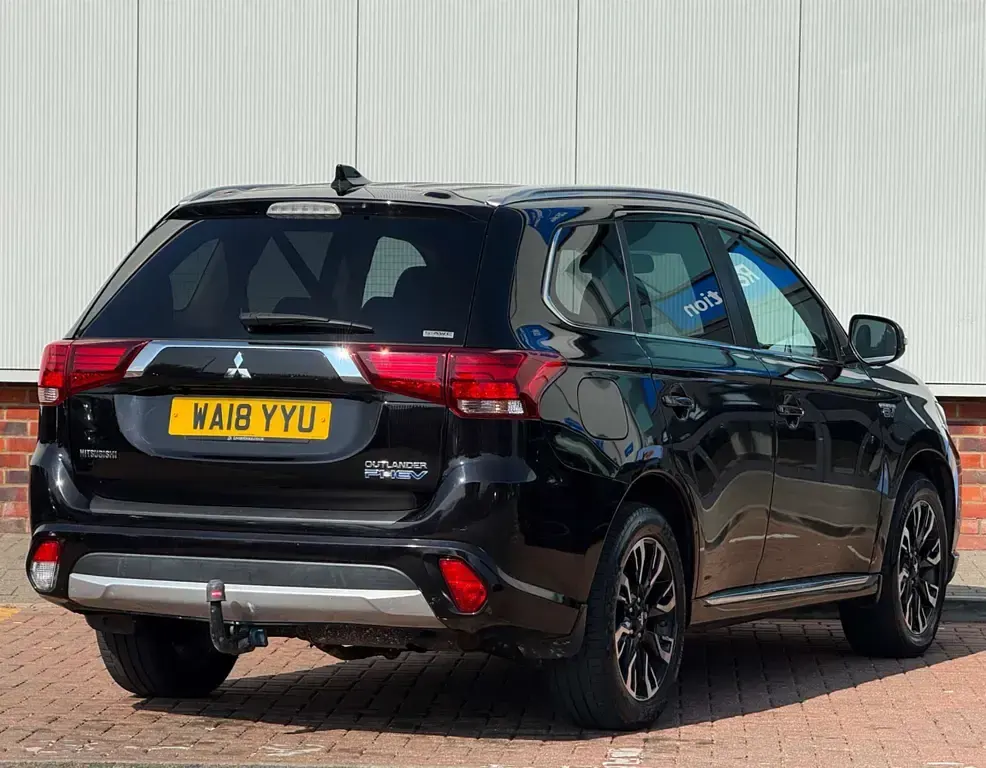 Used Mitsubishi Outlander P-HEV 2018 Black SUV