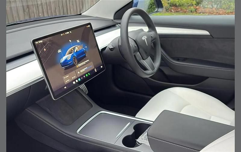 Used Tesla Model 3 Performance 461 kW (627 HP) 2022 Blue Sedan