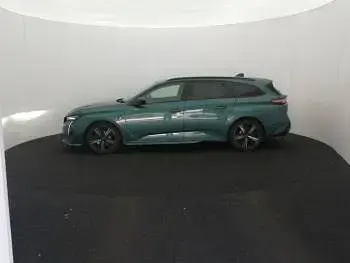 Used Peugeot 308 Premium 131 HP (96 kW) 2022 Blue Estate