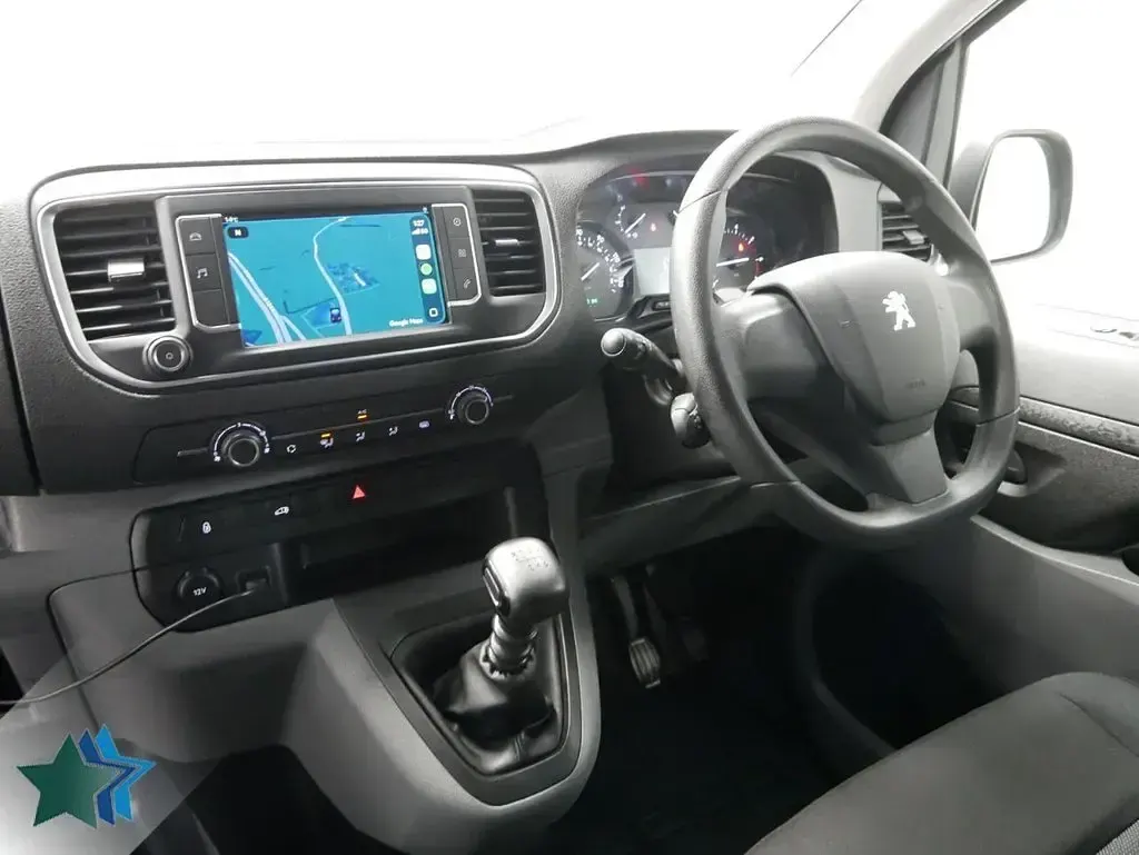 Used Peugeot Expert Premium 100 HP (73 kW) 2022 Grey Van