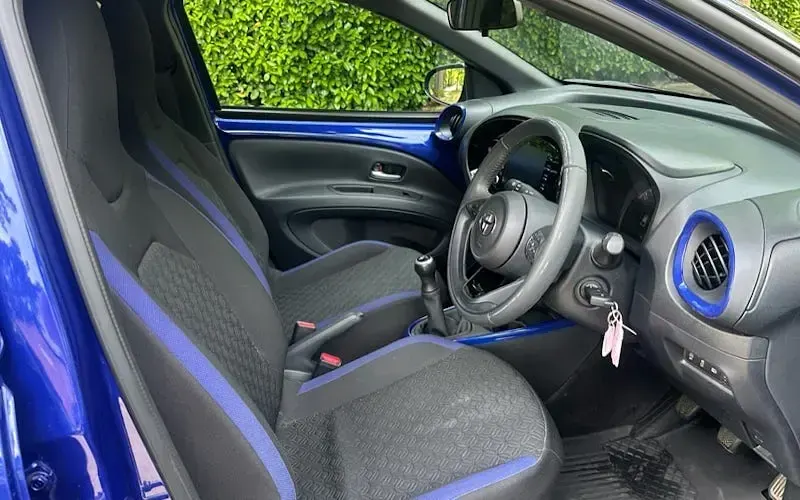 Used Toyota Aygo X 72 HP (52 kW) 2023 Blue SUV