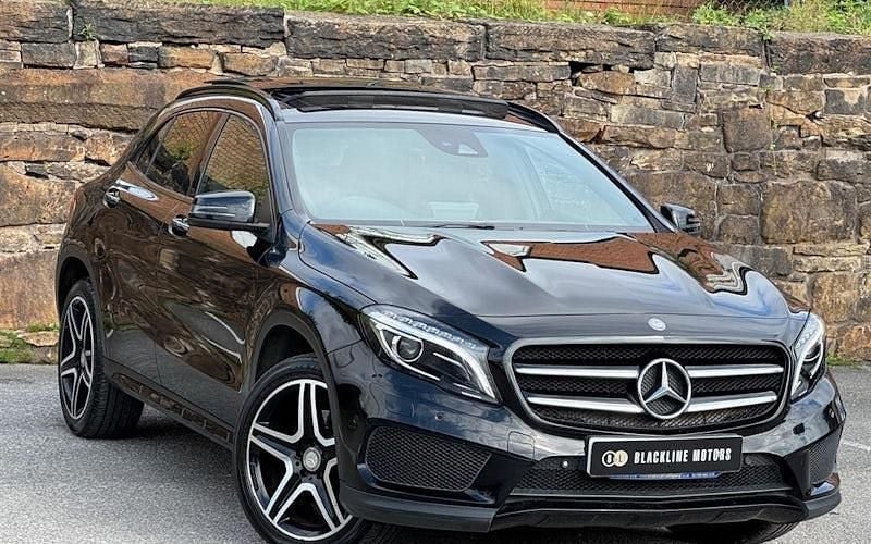 Black Used 2016 Mercedes GLA220 AMG line SUV | £11,495 (Fair price) - Image 1/4