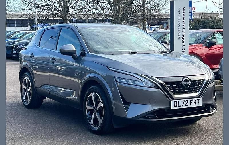 Used Nissan Qashqai N-Connecta 187 HP (137 kW) 2023 Grey SUV