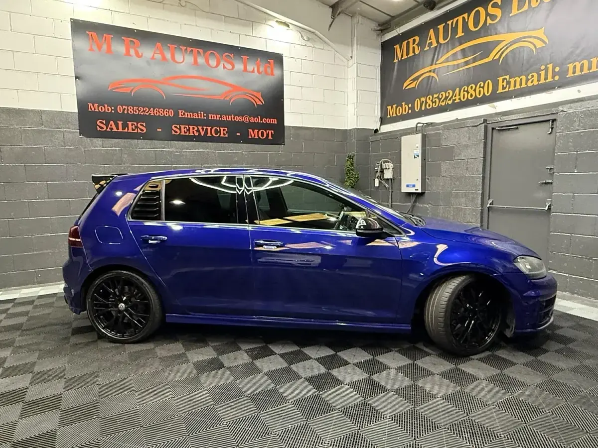 Used VW Golf VII R 2016 Blue Hatchback