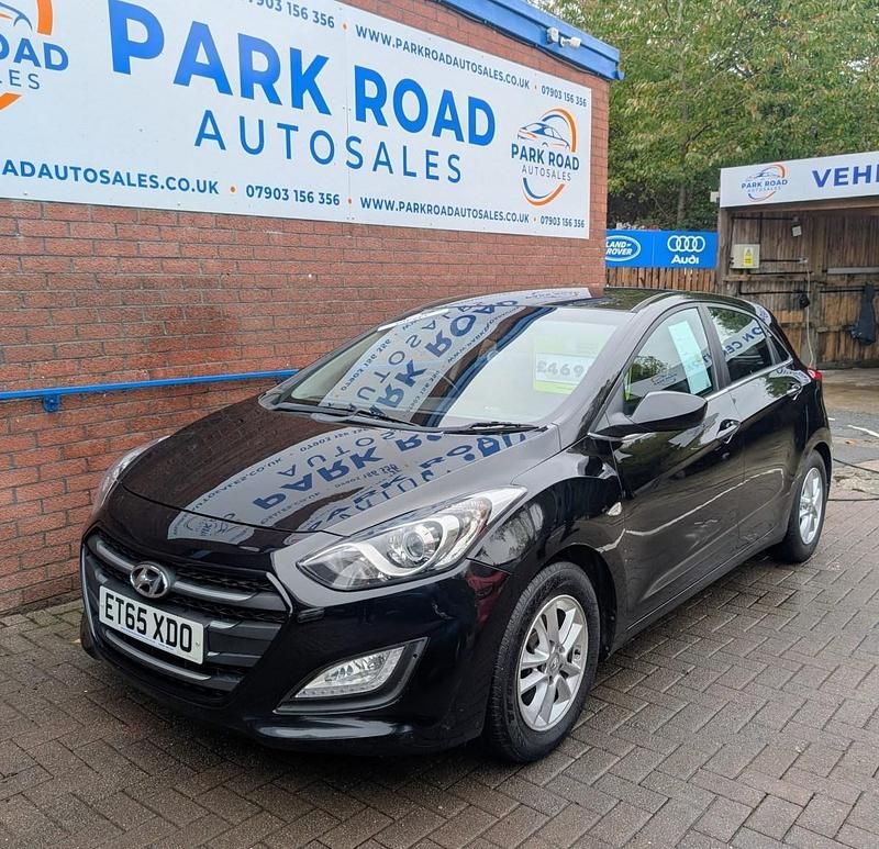 Black Used 2016 Hyundai i30 SE Hatchback | £3,995 (Fair price) - Image 1/3