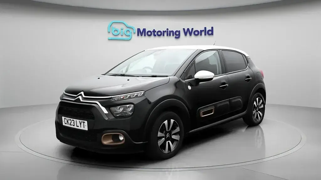 Begagnad Citroën C3 PureTech 83 HK (61 kW) 2023 Svart Halvkombi