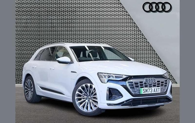 Used Audi Q8 e-tron S-Line 300 kW (408 HP) 2023 White SUV
