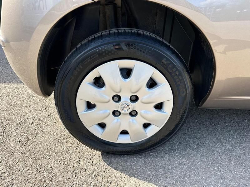 Used Nissan Micra 79 HP (58 kW) 2006 Beige Hatchback