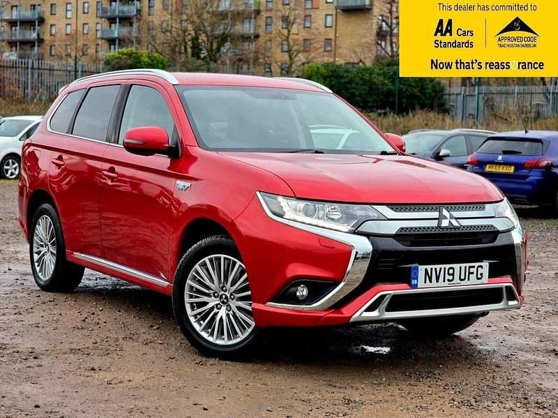 Used Mitsubishi Outlander P-HEV 2019 Red SUV