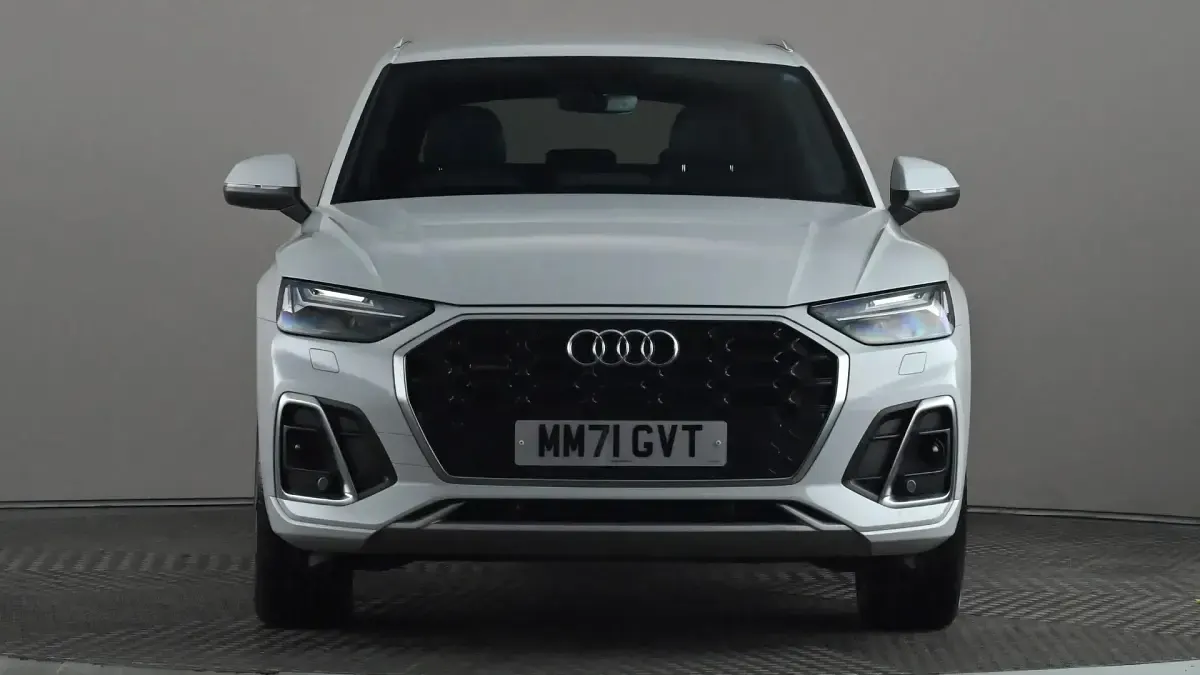 Begagnad Audi Q5 S-Line 299 HK (219 kW) 2021 Vit SUV