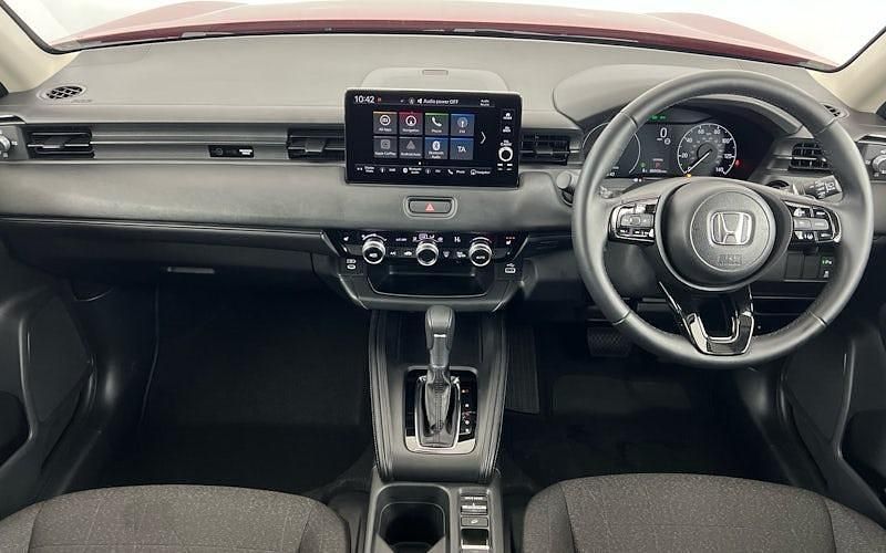 Used Honda HR-V Elegance 131 HP (96 kW) 2025 Crystal red SUV