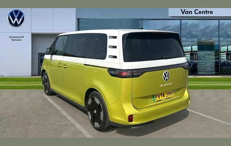 Used VW ID. Buzz Pro 147 kW (200 HP) 2024 White MPV