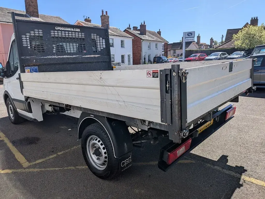 Usado Ford Transit 130 CV (95 kW) 2022 Blanco