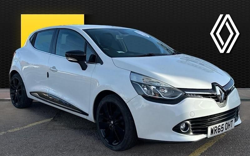 Used Renault Clio IV Dynamique 90 HP (66 kW) 2015 White  Hatchback