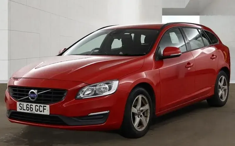 Used Volvo V60 Business Edition 120 HP (88 kW) 2017 Estate