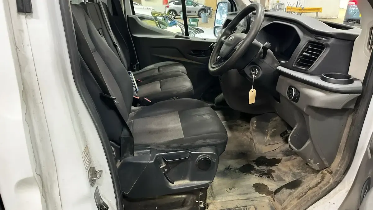 Used Ford Transit 130 HP (95 kW) 2020 White