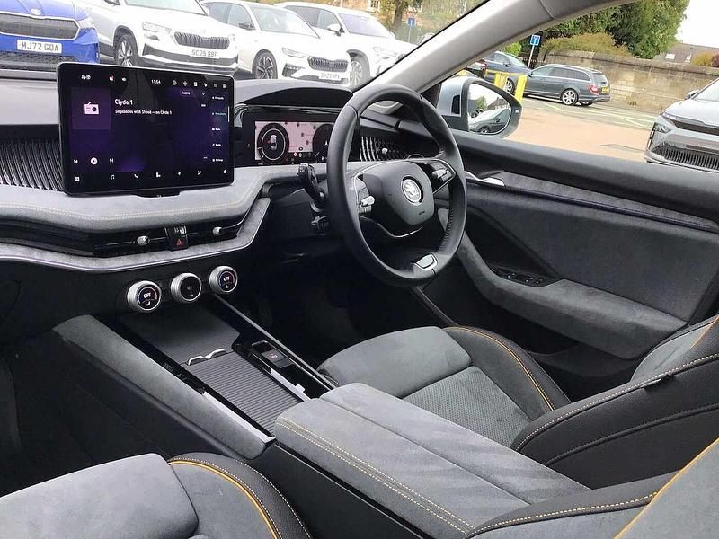 Used Skoda Superb SE Technology 110 HP (80 kW) 2025 Pebble silver metallic Hatchback