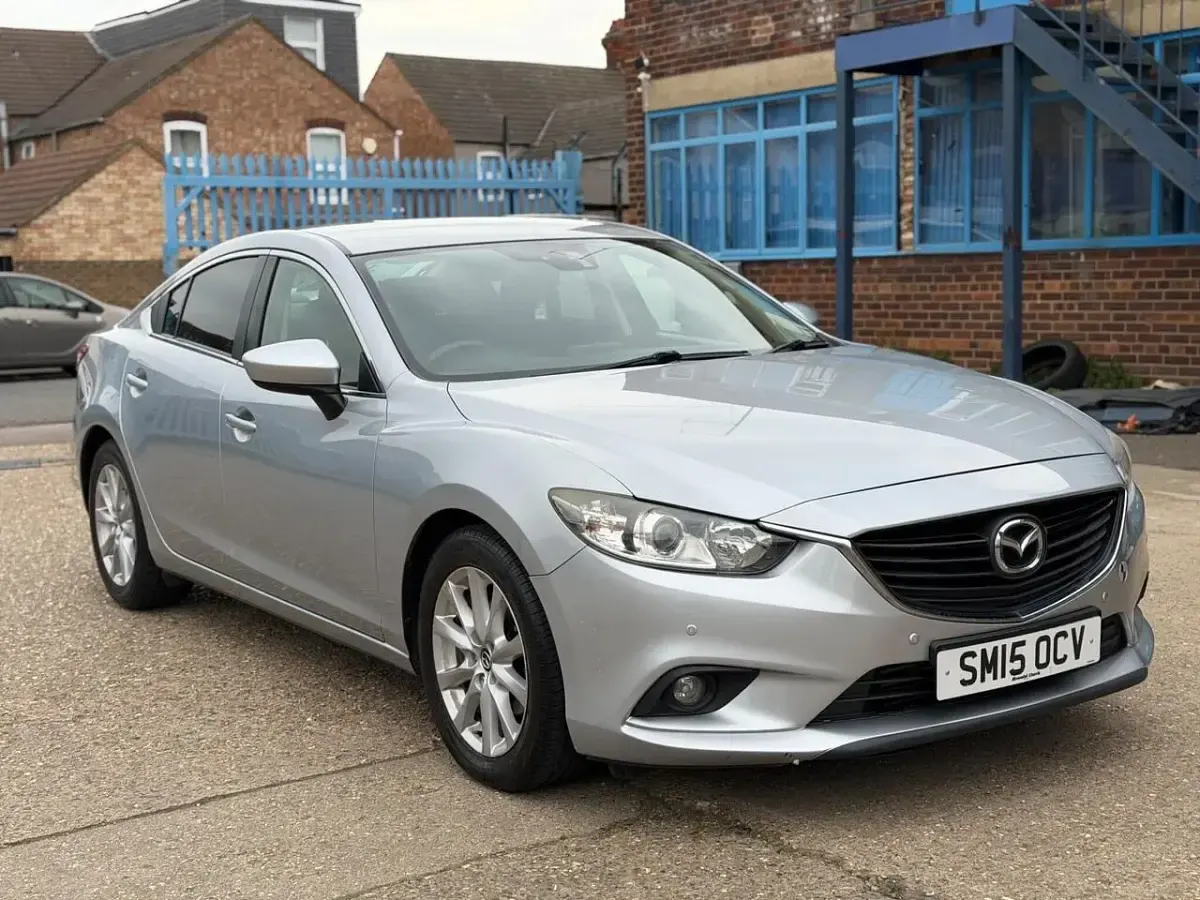 Usado Mazda 6 2015 Plateado Berlina