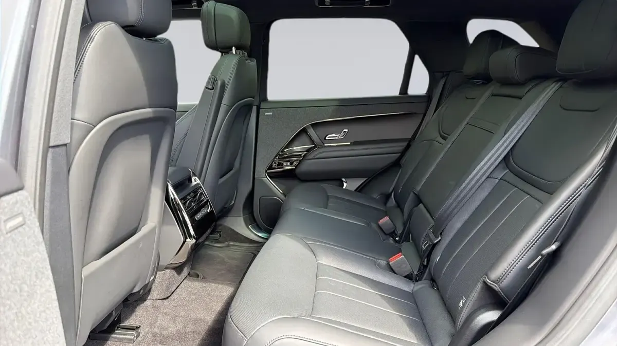 Used Land Rover Range Rover Sport SE Dynamic 2026 Eigrer grey SUV