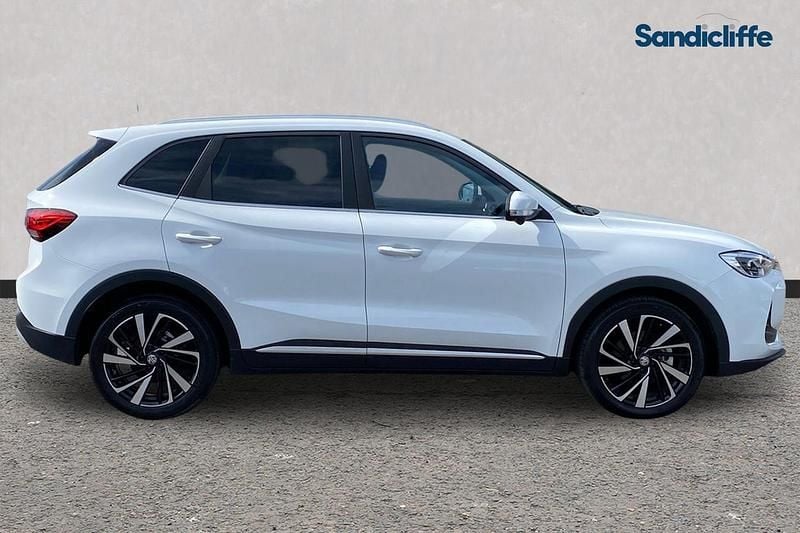 Usado MG ZS Trophy 196 HP (144 kW) 2024 Branco SUV