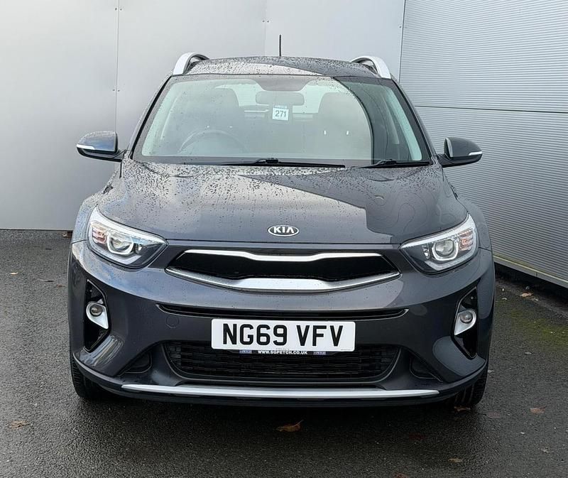 Grey Used 2020 Kia Stonic SUV | £10,995 (Good price) - Image 1/4