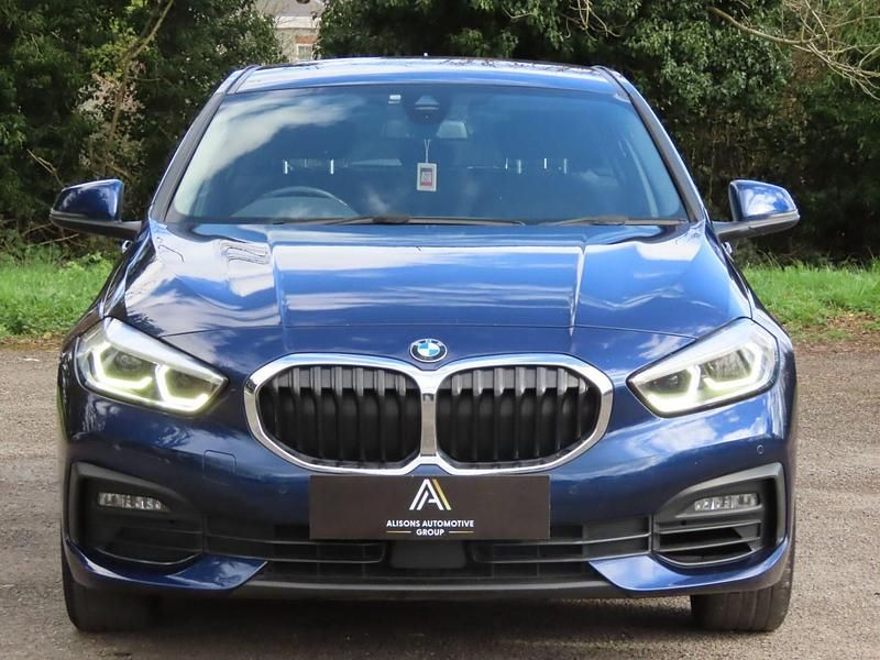 Używany BMW 118 2020 Niebieski Hatchback