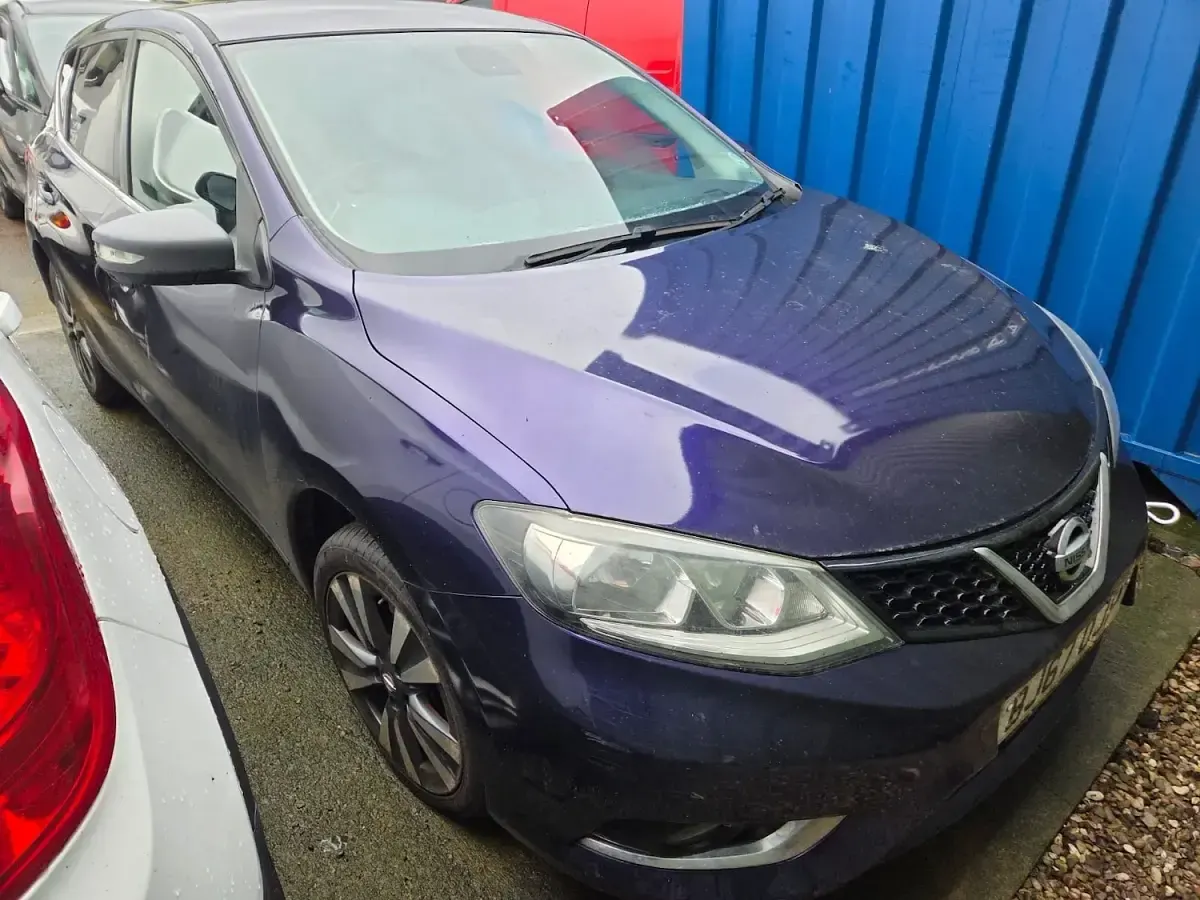 Used Nissan Pulsar N-Connecta 115 HP (84 kW) 2017 Blue Hatchback