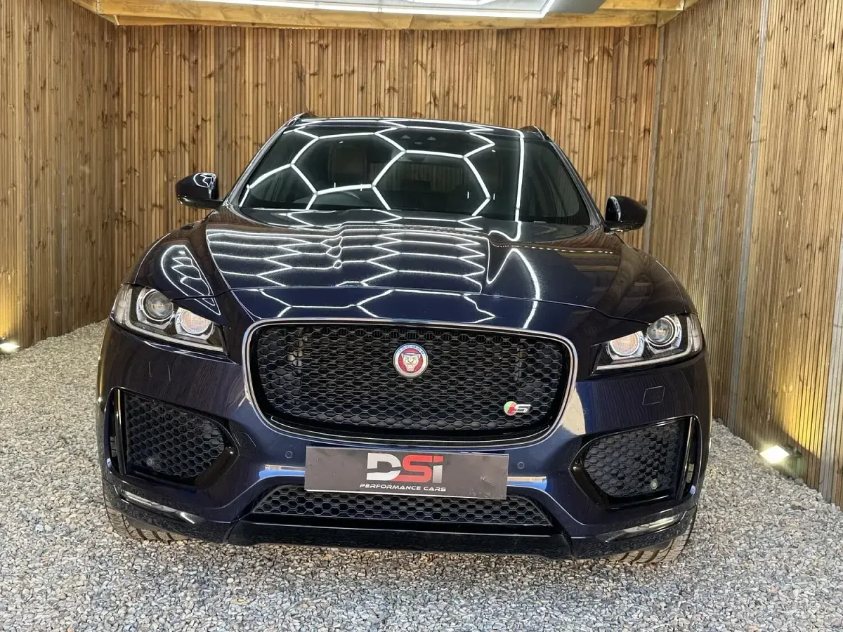 Used Jaguar F-Pace S 300 HP (220 kW) 2017 Blue SUV