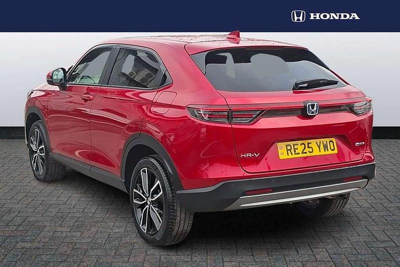 Second-hand Honda HR-V Elegance 131 CP (96 kW) 2025 Roșu SUV