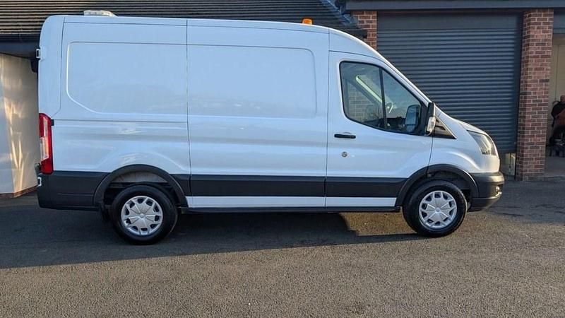 Used Ford Transit 130 HP (95 kW) 2018 White Van