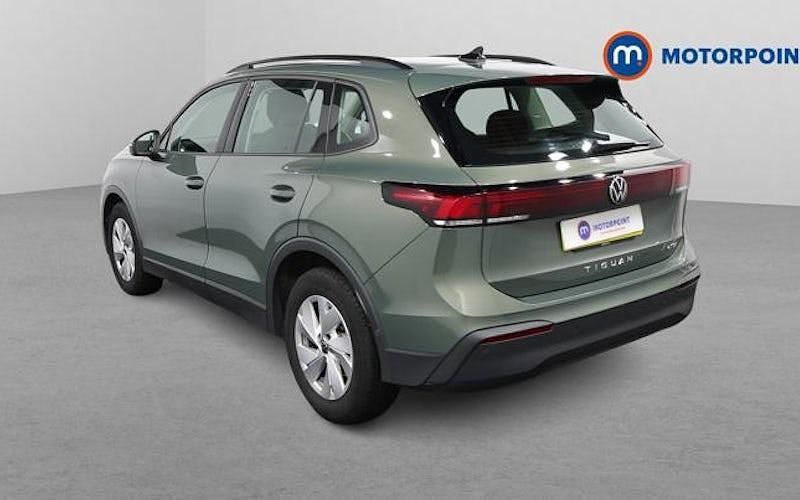 Used VW Tiguan 131 HP (96 kW) 2024 Green SUV