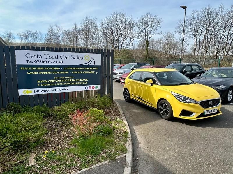 Used MG MG3 Exclusive 106 HP (77 kW) 2020 Yellow Hatchback