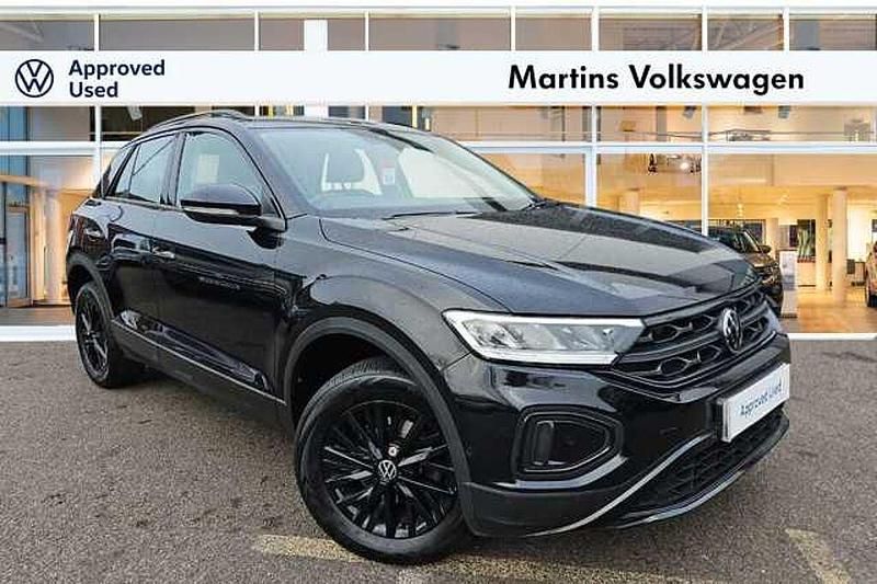 Used VW T-Roc Life 150 HP (110 kW) 2022 Black SUV