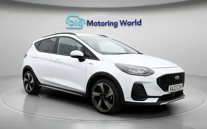 Second-hand Ford Fiesta Active 101 CP (74 kW) 2022 Alb Hatchback