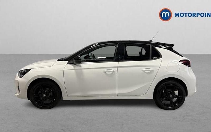 Used Vauxhall Corsa 75 HP (55 kW) 2023 White Hatchback