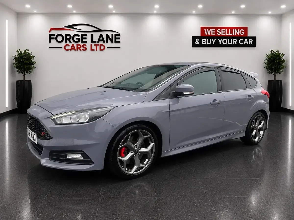 Used Ford Focus ST 246 HP (180 kW) 2016 Grey Hatchback