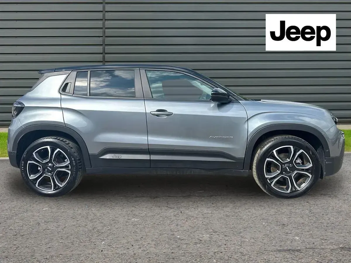 Begagnad Jeep Avenger Summit 114 kW (156 HK) 2024 Grå SUV