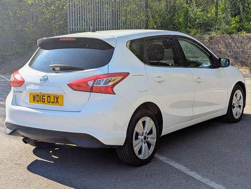 Used Nissan Pulsar N-TEC 190 HP (139 kW) 2016 White Hatchback