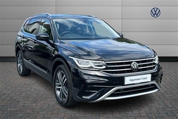 Black Used 2023 VW Tiguan Allspace Elegance SUV | £31,899 (Fair price) - Image 1/4