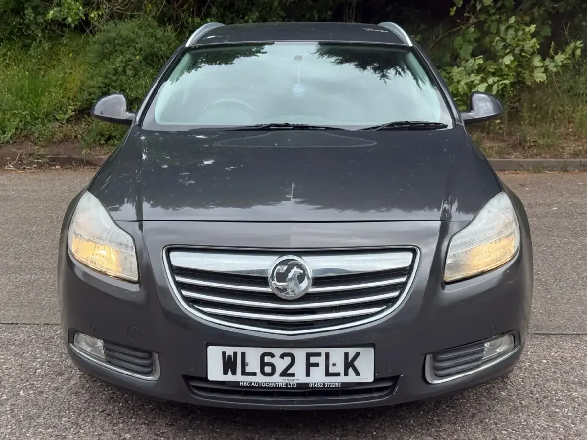 Używany Vauxhall Insignia SRi 2013 Szary Kombi
