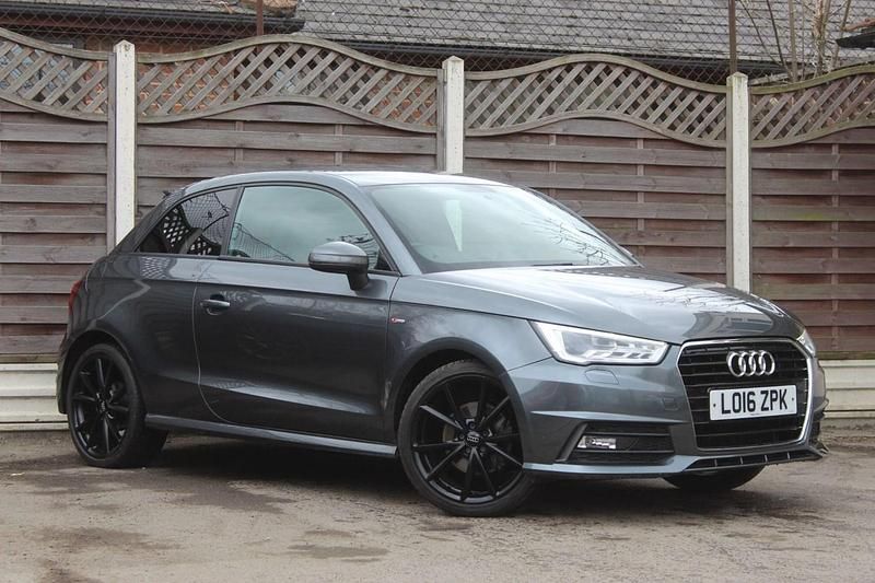 Usado Audi A1 S-Line 2016 Cinzento Citadino