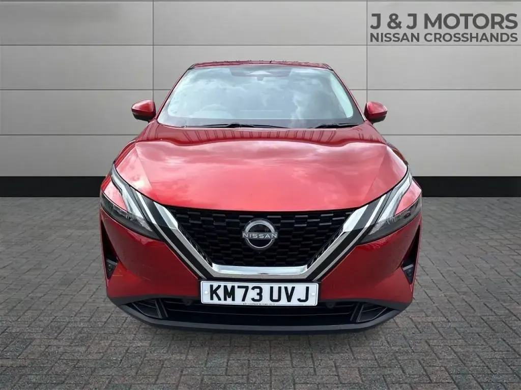Used Nissan Qashqai N-Connecta 158 HP (116 kW) 2023 Red SUV