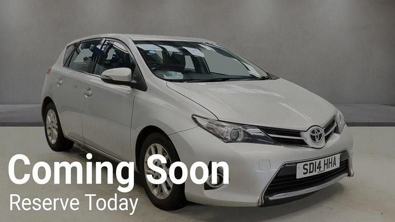 Used Toyota Auris 2014 Silver Hatchback