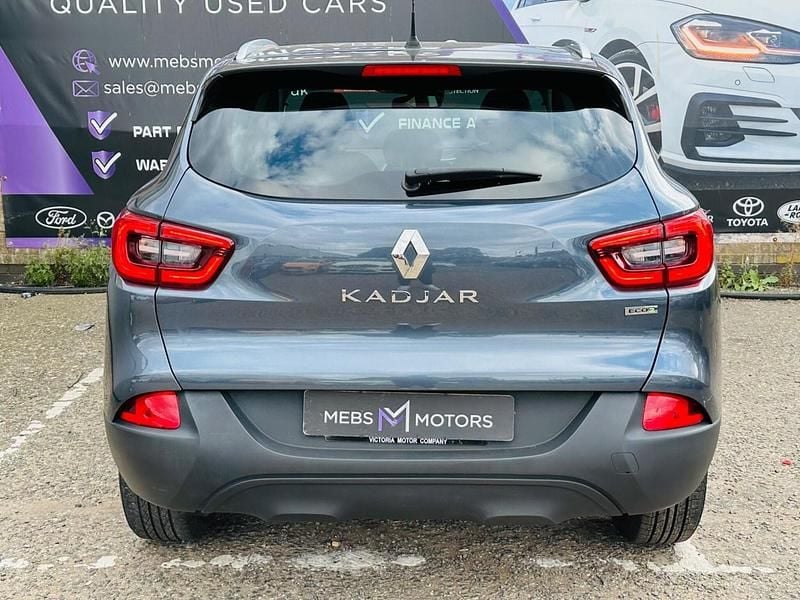 Grey Used 2016 Renault Kadjar Dynamique SUV | £8,750 (Fair price) - Image 1/3