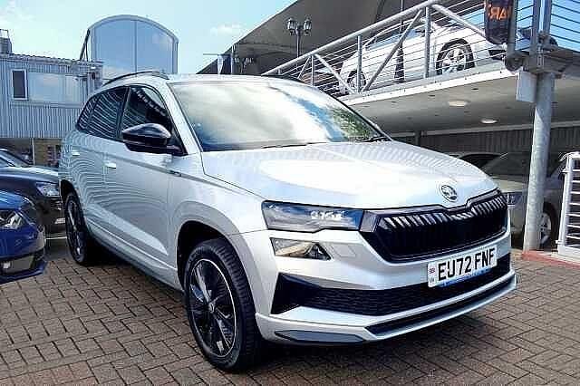 Brilliant silver metallic Used 2022 Skoda Karoq SportLine SUV | £24,280 (Fair price) - Image 1/4